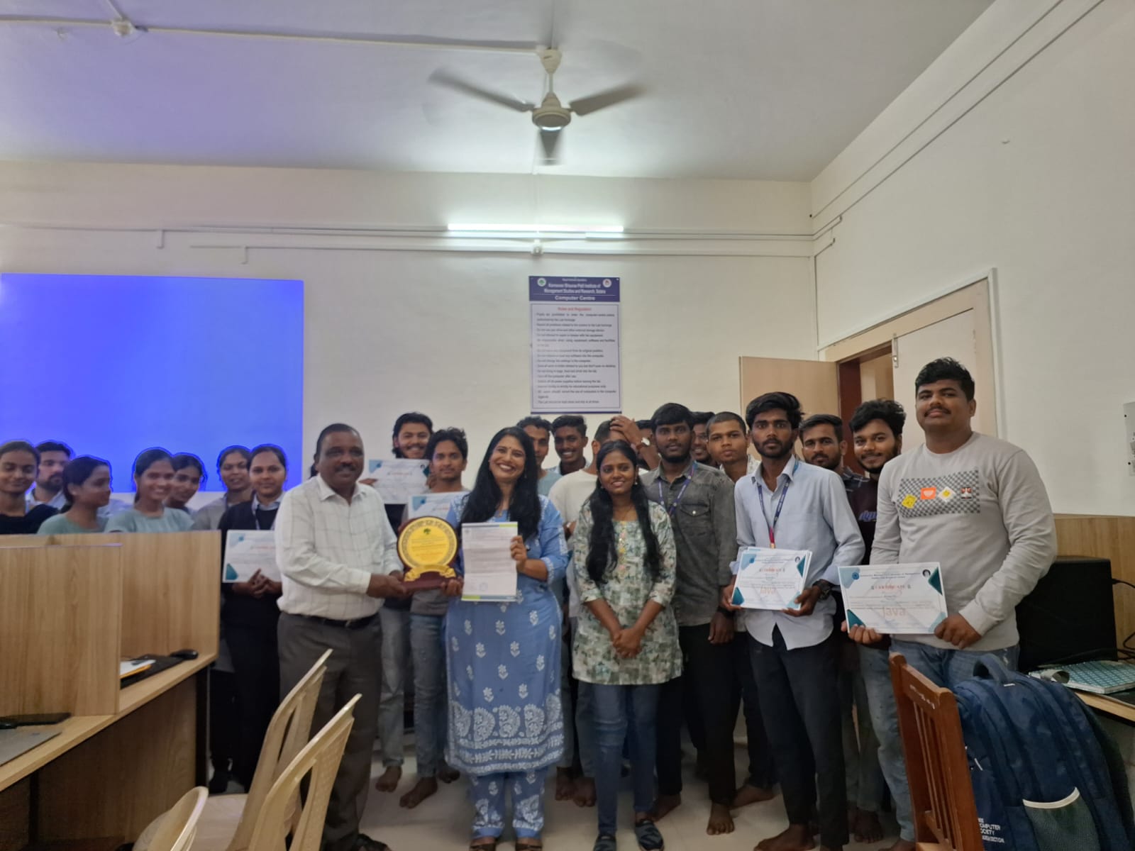 Workshop on Advanced Java Frameworks at Rayat Shikshan Sanstha's Kamveer Baburao Patil Institute of Management & Research